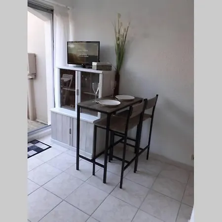 Διαμέρισμα Grazel Classe 1 Etoile Au Calme Rez De Chaussee Avec Piscine Et Jardin