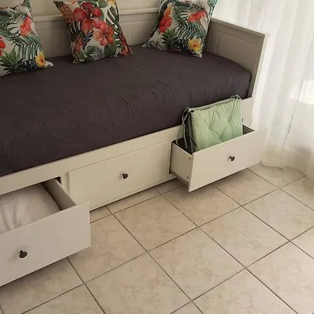 Grazel Classe 1 Etoile Au Calme Rez De Chaussee Avec Piscine Et Jardin