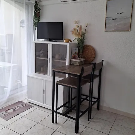 Appartamento Jardin Ensoleillé Avec Piscine Et Clim Classé 1 étoile Proche Grazel *