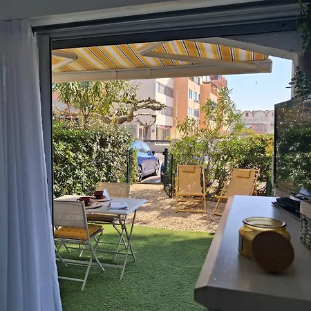 Jardin Ensoleille Avec Piscine Et Clim Classe 1 Etoile Proche Grazel 아파트