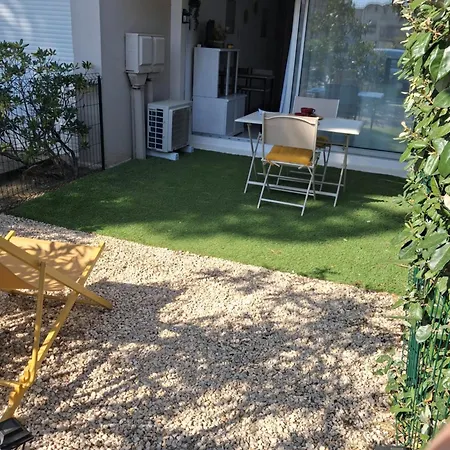 Jardin Ensoleillé Avec Piscine Et Clim Classé 1 étoile Proche Grazel