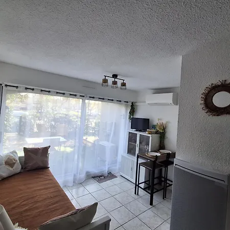 Apartamento Studio Grazel Jardin Ensoleille Avec Piscine Et Clim Classe 1 Etoile