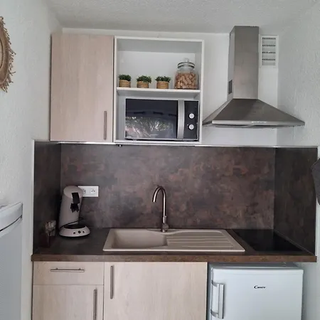 Apartment Jardin Ensoleille Avec Piscine Et Clim Classe 1 Etoile Proche Grazel Gruissan