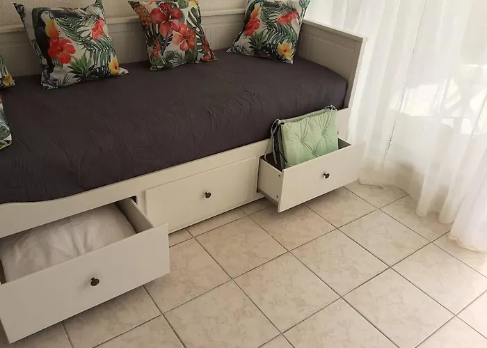 Grazel Classe 1 Etoile Au Calme Rez De Chaussee Avec Piscine Et Jardin