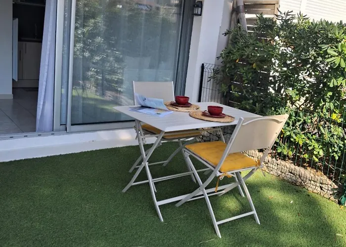 아파트 Studio Grazel Jardin Ensoleille Avec Piscine Et Clim Classe 1 Etoile